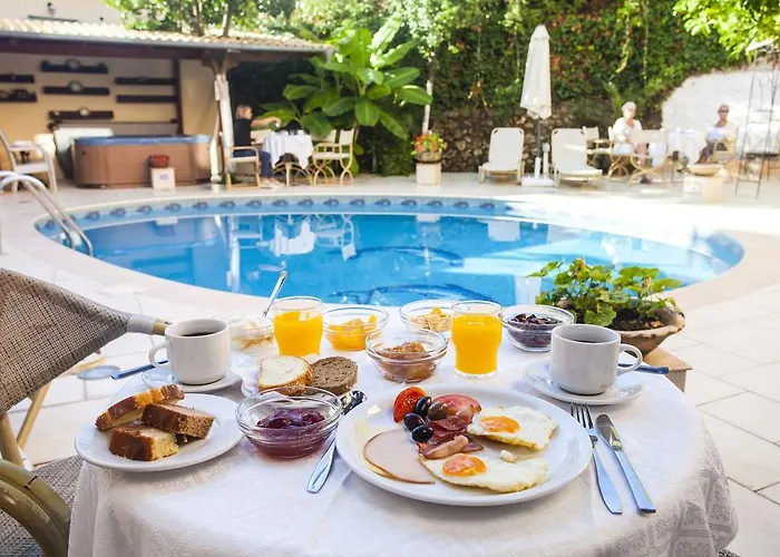 Paradise Hotel Parga
