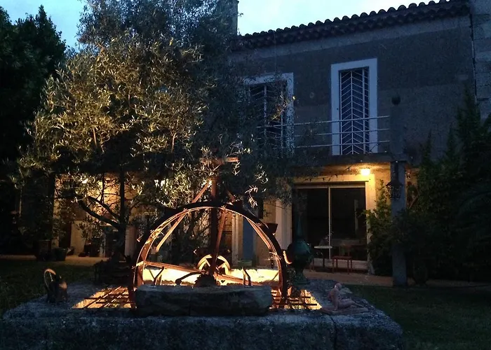 Bed and Breakfast Les Jardins Du Rebaut à Béziers