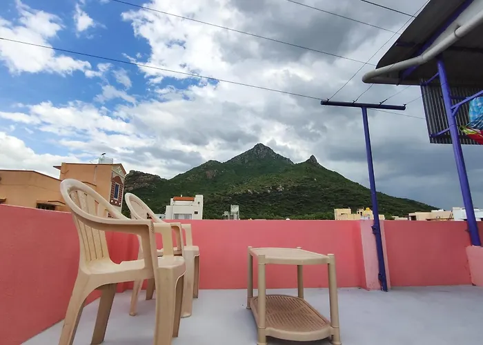 New Ramana Maharshi Pvt Guest House Tiruvannamalai