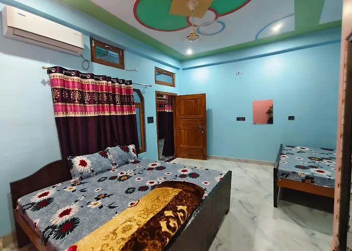 Chandrika Palace 500 Meter From Ayodhya Railway And Ram Mandir