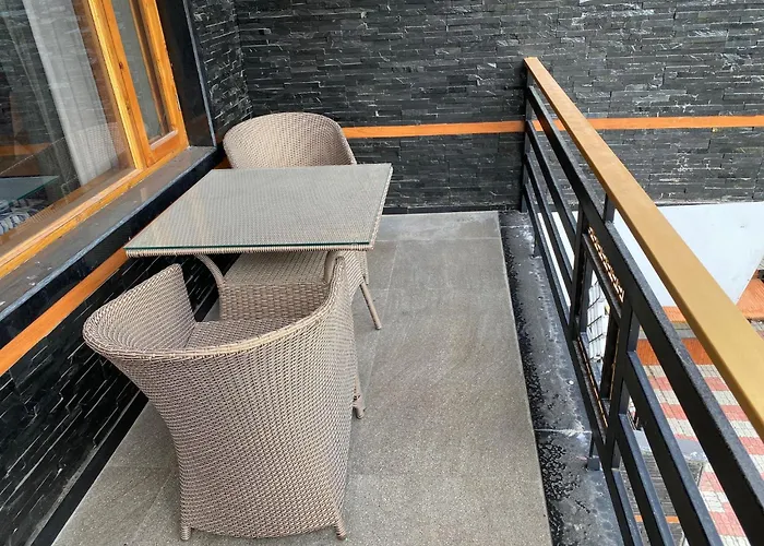 The Kalath House Hotel Manali 