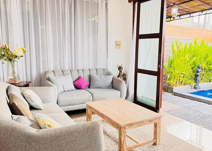 Giri Hill Homestay Nusa Dua 