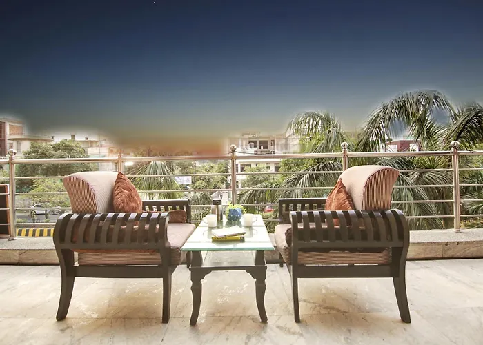 Mint City Center Suites Noida