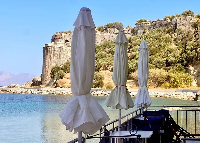 Xenios Zeus Rooms Koroni 