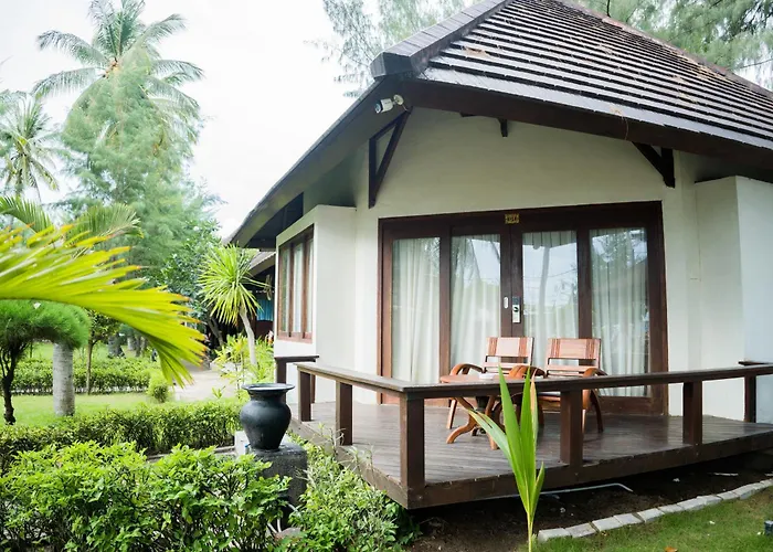Royal Regantris Villa Karang Gili Air