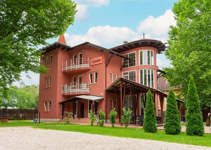 Accomo Apartmanház Siófok