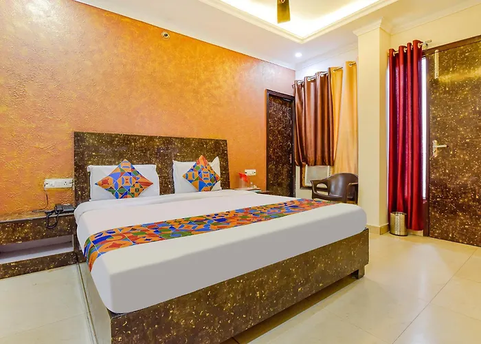 Fabexpress Mk And Restaurant Hotel Jammu