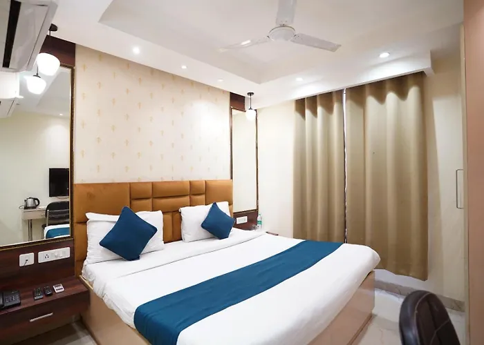 Hotel Leo Saffron - Pitampura Delhi 