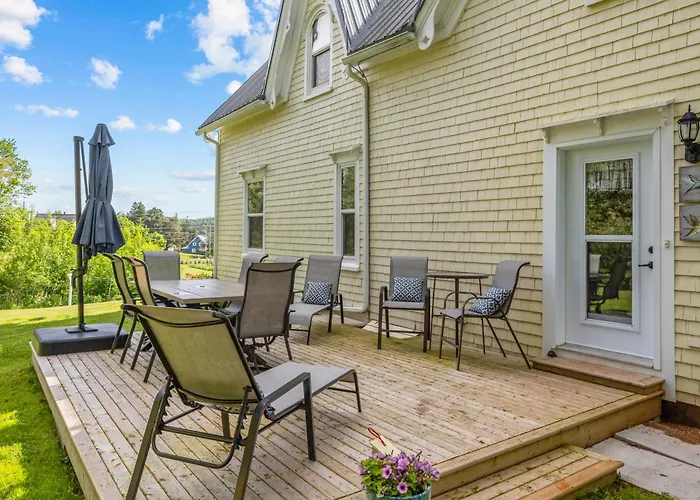 Clinton Pond Bed And Breakfast Kensington