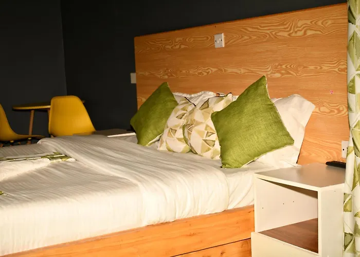 Kentwood Cabins And Camp Naivasha