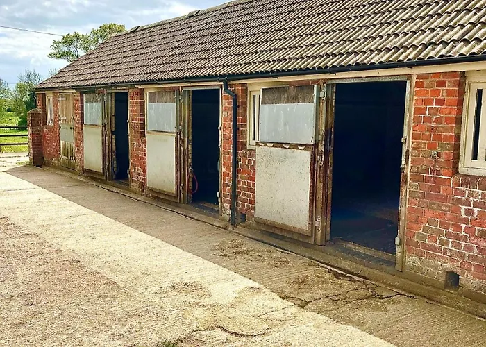 The Barn At Church Farm Chippenham 