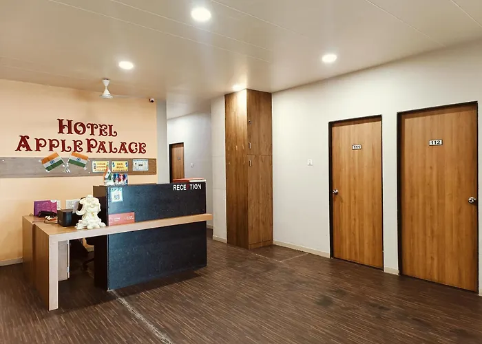 Hotel Apple Palace Surat
