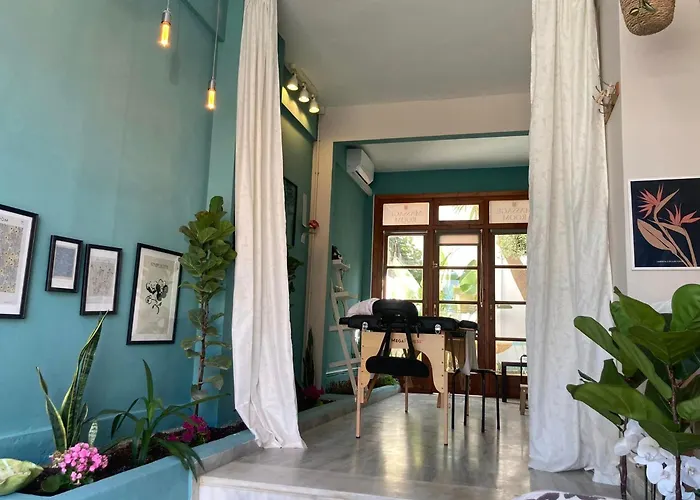 Tree Of Life Art Hotel Agia Marina