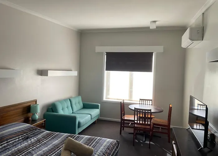William Dutton Motel Portland