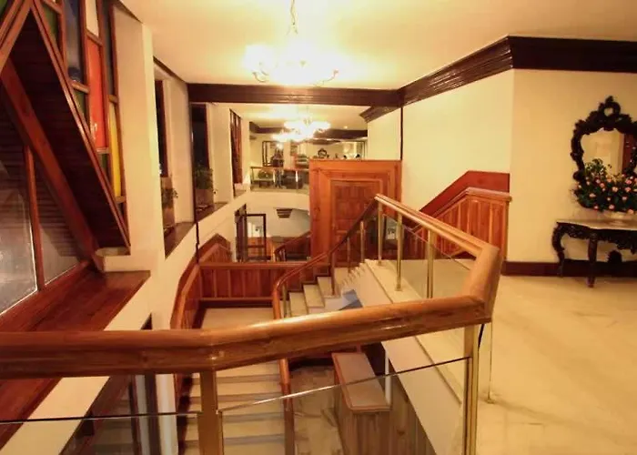 Hotel Centre Point Shillong