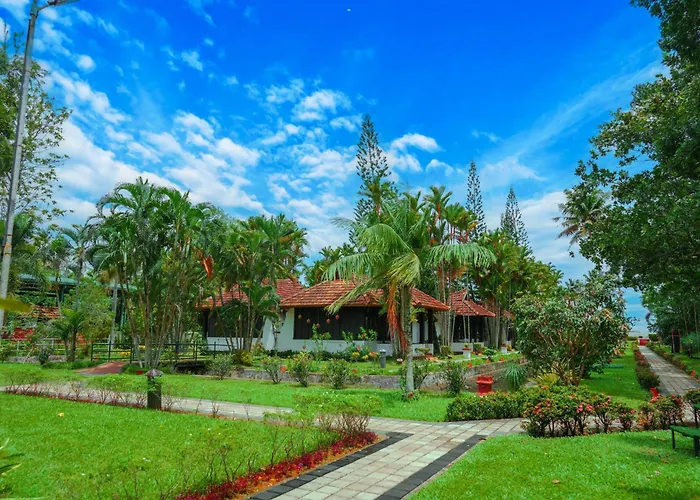 Paradise Heritage Resort Kumarakom