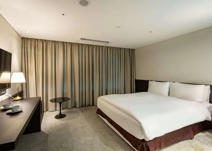 Ramada Encore By Wyndham Cheonan