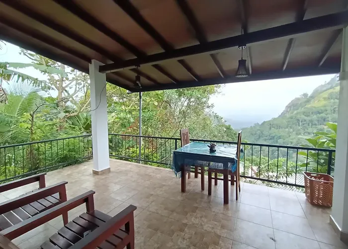 Divine View Homestay Ella