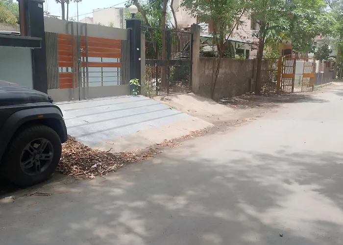 Treebo Corporate 32 Hotel Gurgaon
