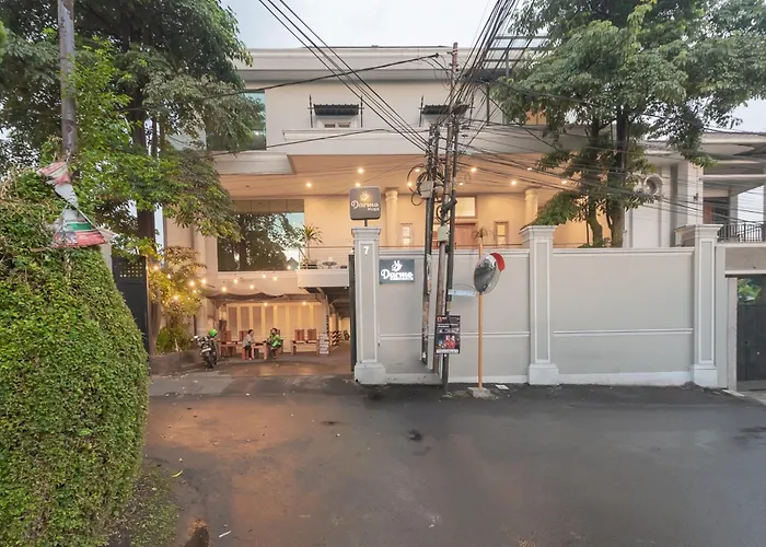 Urbanview Darmo Residence Bandung