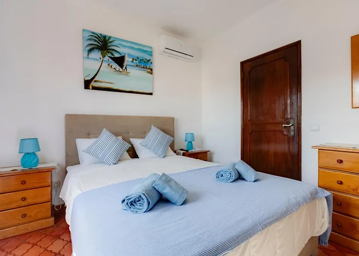 Familia Brito Hotel Porches 