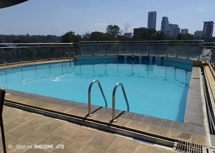 Eddy Suites, Emeli Hotel Nairobi