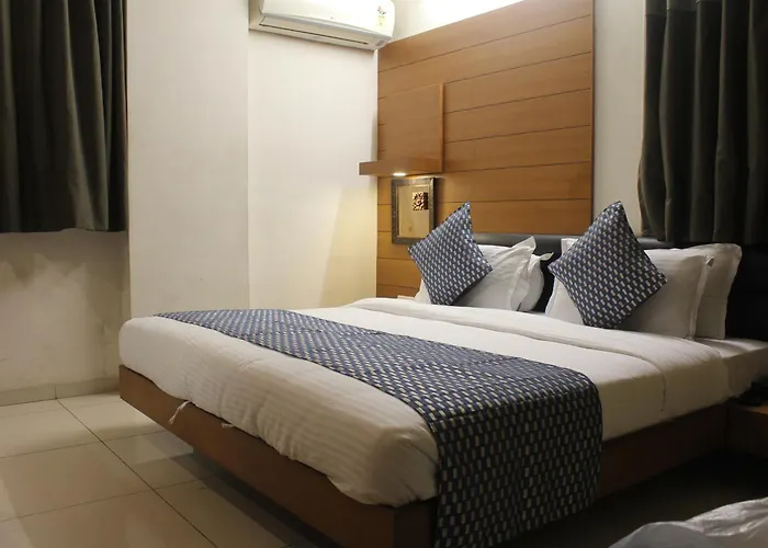 Hotel The Royal Plaza Ahmedabad