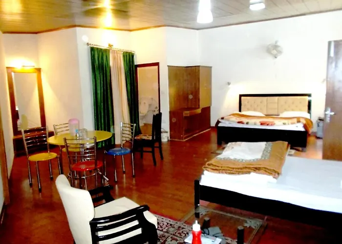 Goroomgo Moon Nainital Near Naini Lake - Parking & Lift Facilities -Hygiene And Spacious Room - Best Seller