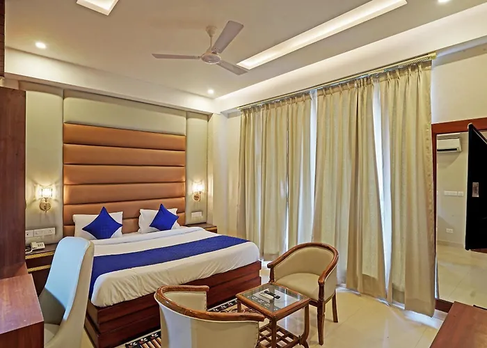 Diamond Admire Hotel & Banquets By Mmd Noida