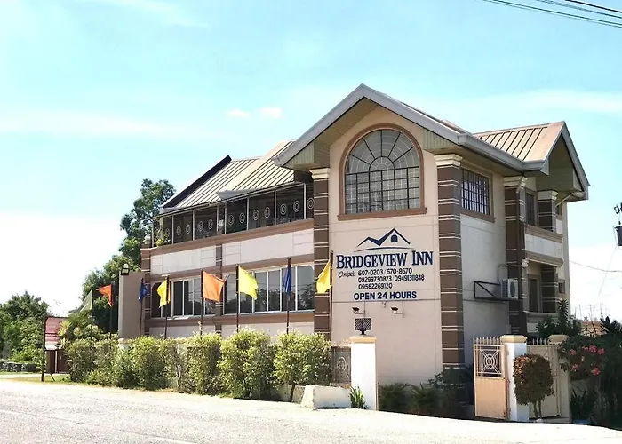 Bridgeview Hotel Laoag