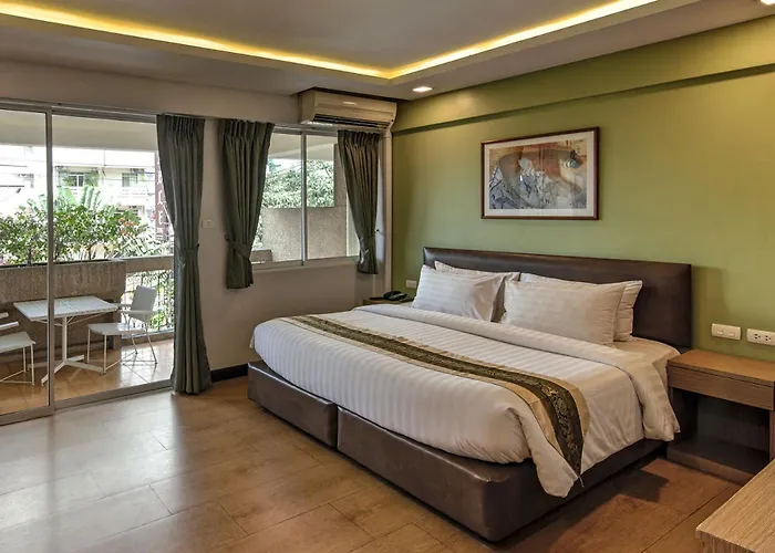 Stable Lodge - Sha Certified Bangkok