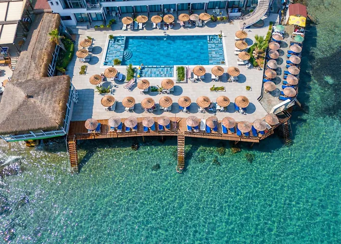 Manolya Hotel Lapta