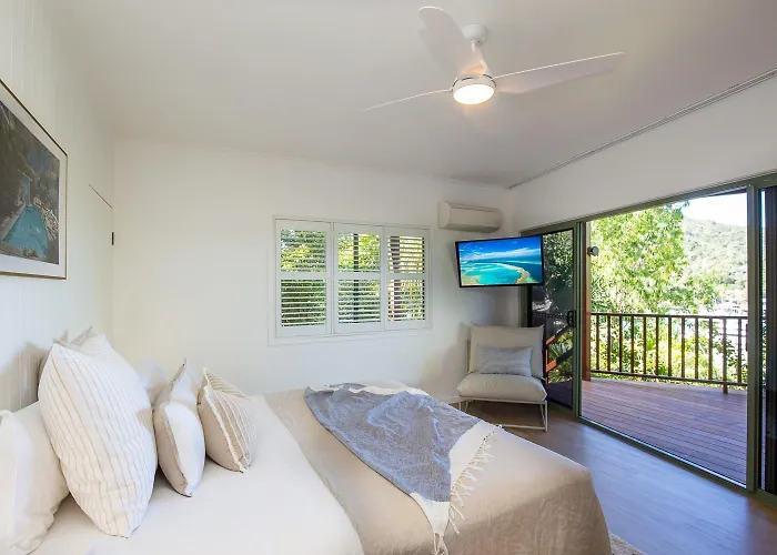 Casuarina Cove Apartments Hamilton Island