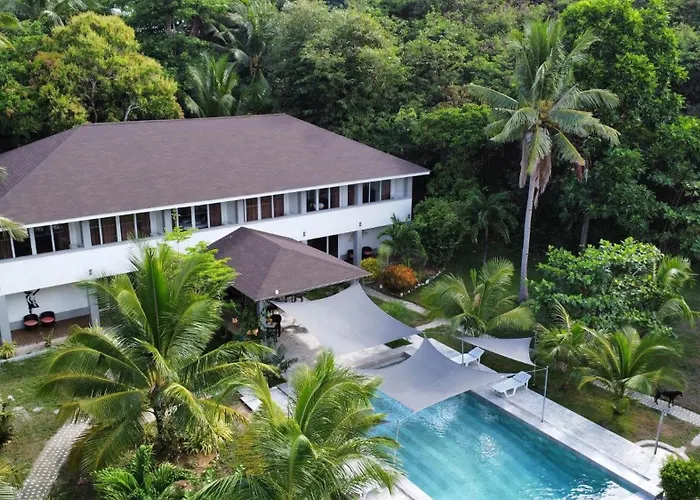 Sunset Cove Beach & Dive Resort Romblon