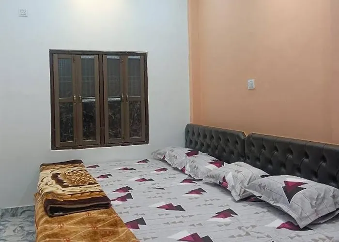 Laxman Guest House Varanasi