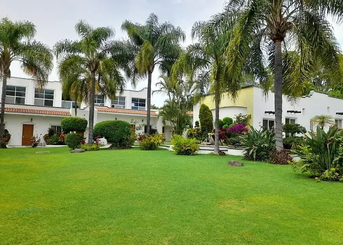 Hotel Canarios Cuernavaca