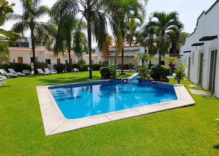 Hotel Canarios Cuernavaca