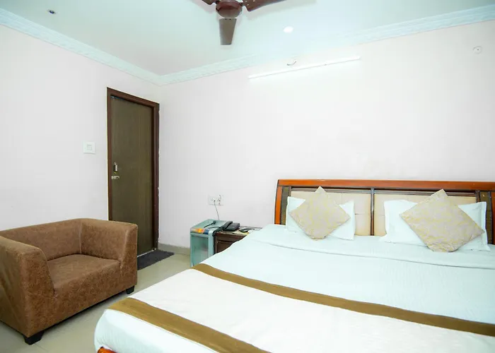 Hotel Manohar Palace Lucknow