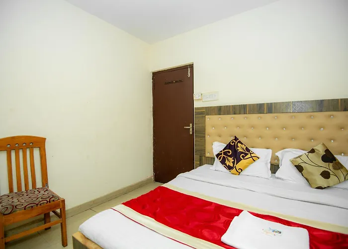Hotel Manohar Palace Lucknow