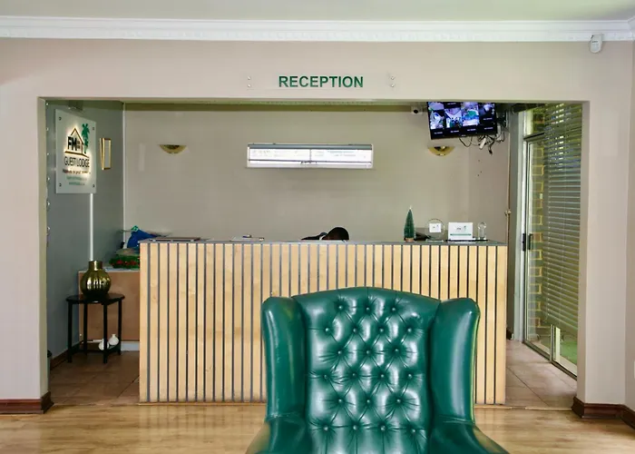 Fm Guest Lodge Comfort, Tranquility & Peace Of Mind Johannesburg