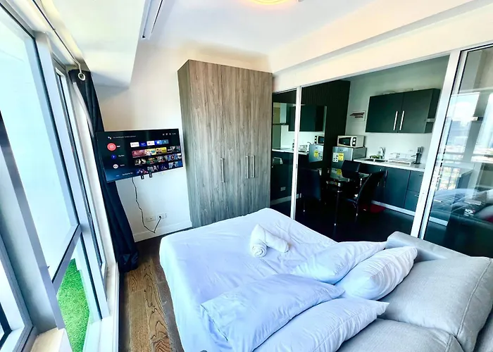 Acqua Private Residences - Livingstone Tower Mandaluyong