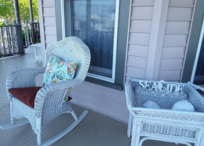 Inn At Poplar Corner B&B On Chincoteague Island