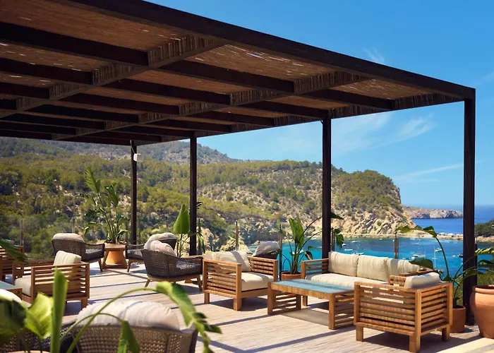 Cala San Miguel Hotel Ibiza, Curio Collection By Hilton, Adults Only Port de Sant Miguel