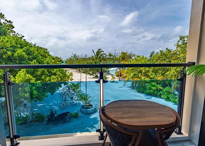 Bibee Maldives Hotel Dhiffushi