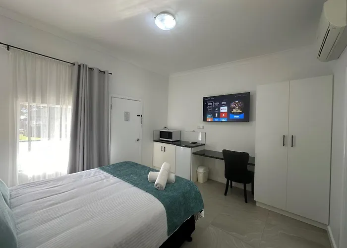 Mia Motel Griffith