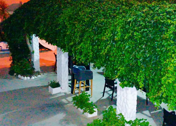 Kalipso Motel Çeşme