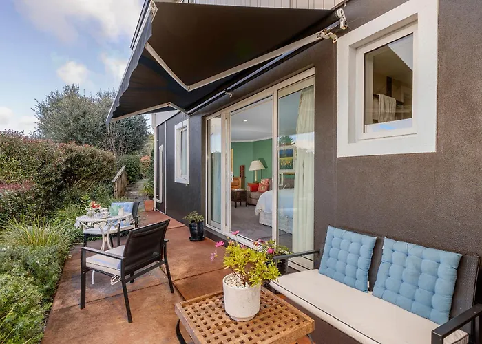 Bayview Valley Lodge Bed & Breakfast Whitianga