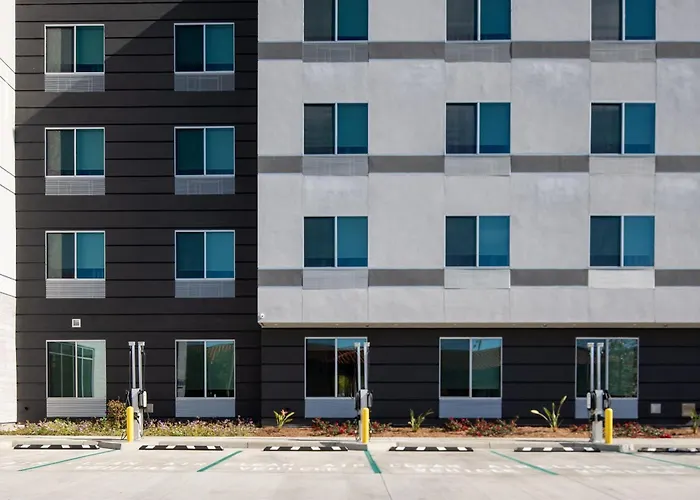 Fairfield By Marriott Inn & Suites Anaheim Los Alamitos