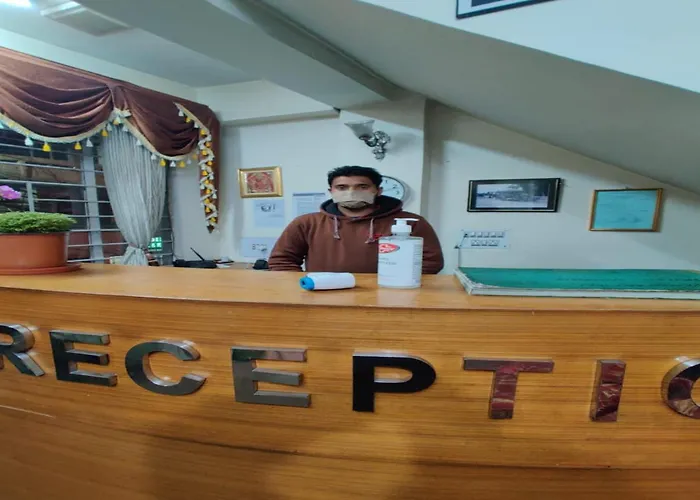 Hotel O Snowdale Residency Darjeeling 