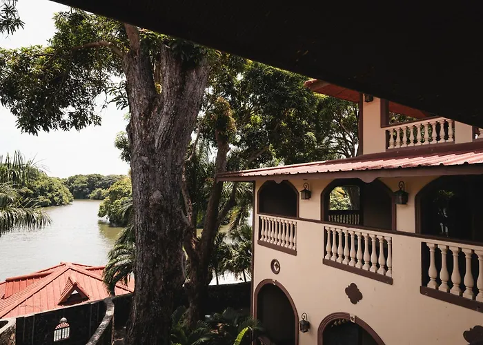 Hotel El Reith Lake Granada